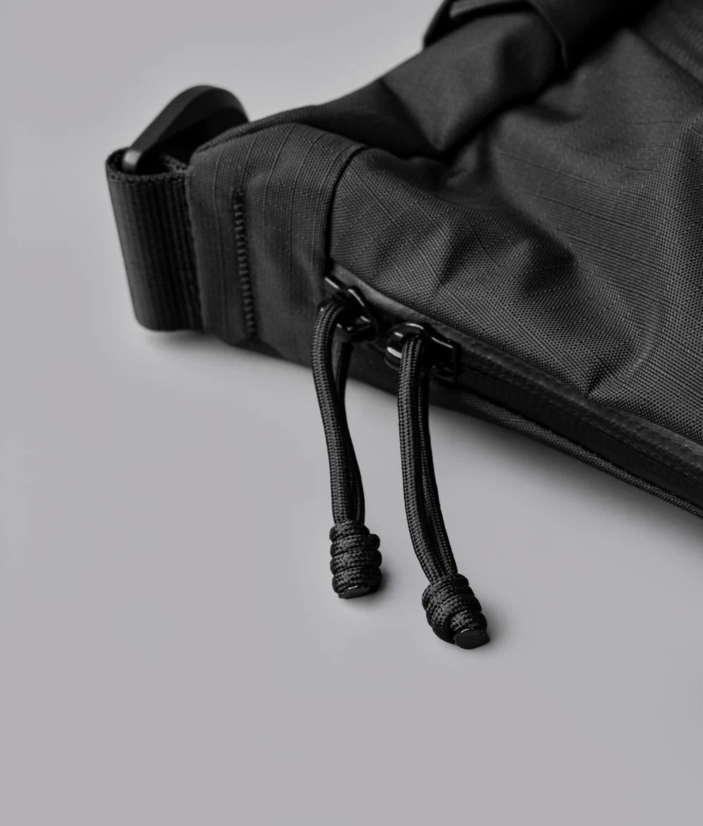 Transit messenger bag