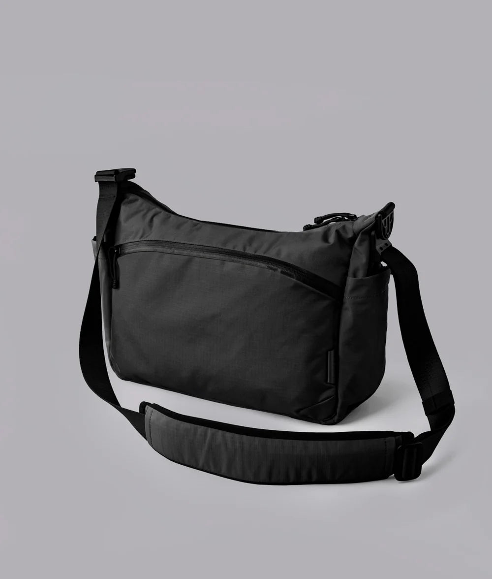 Transit messenger bag